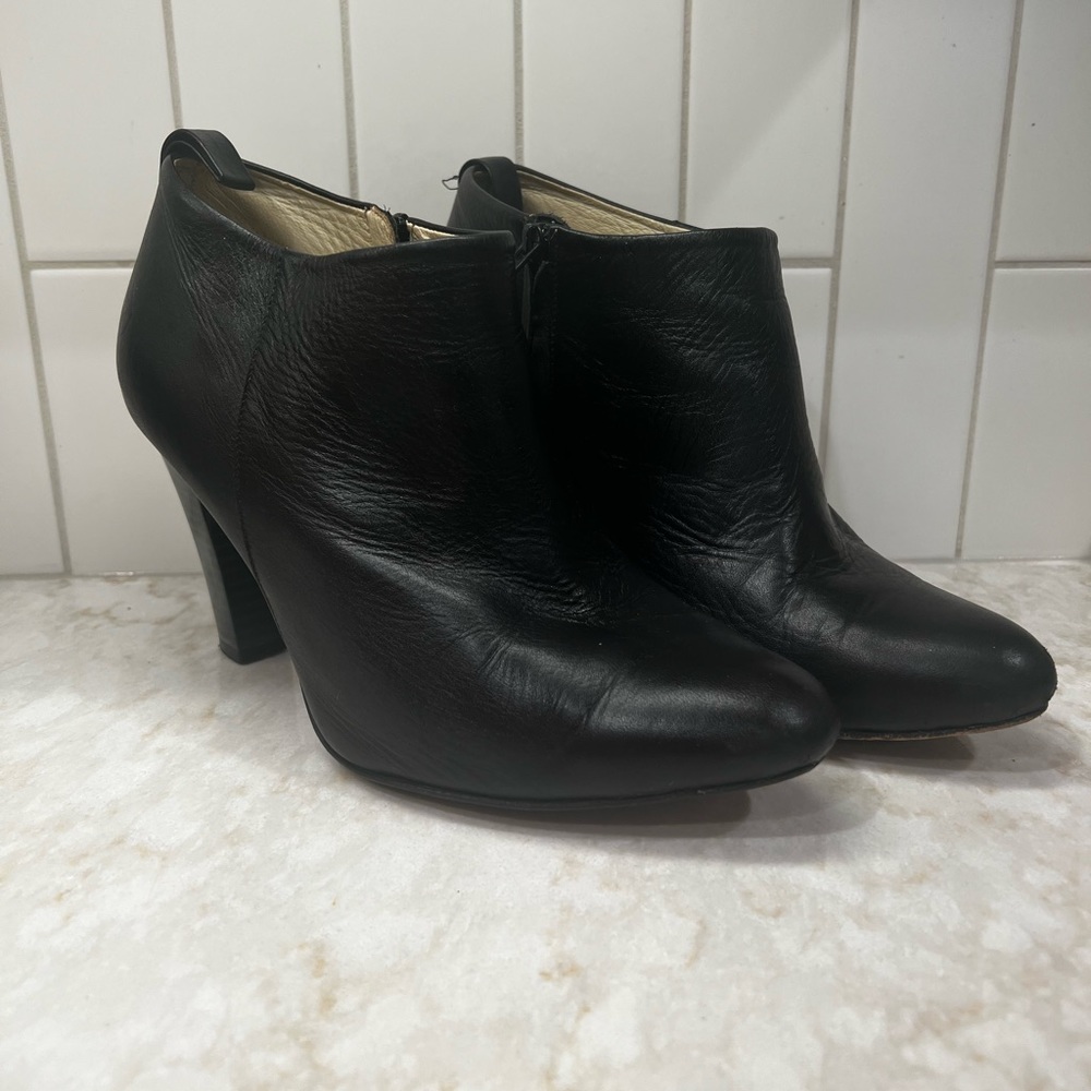 Poppy Barely leather Ankle Boots